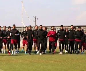 تراکتور با تمام توان برابر نساجی