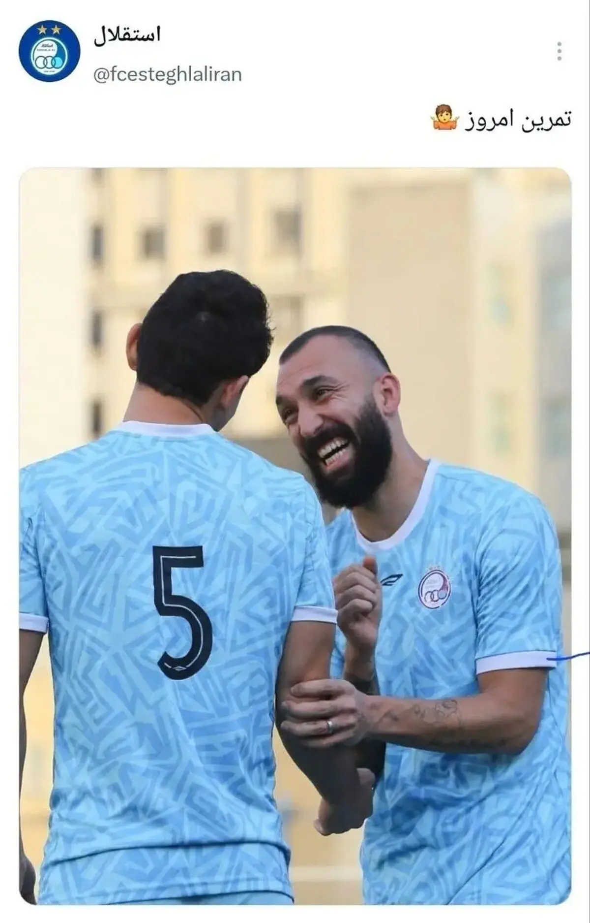 بدون عنوان