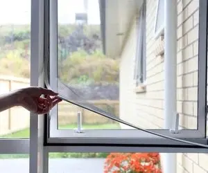 چهار مدل توری پنجره که مطمعنم هیچ جا ندیدی؛ تو گرما دیگه پشه جرعت داره بیاد تو