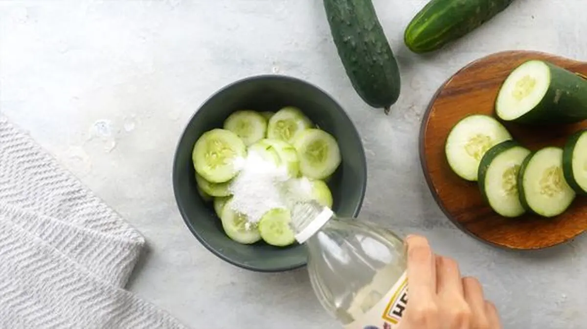 550px-nowatermark-Store-Sliced-Cucumbers-Step-15-Version-2