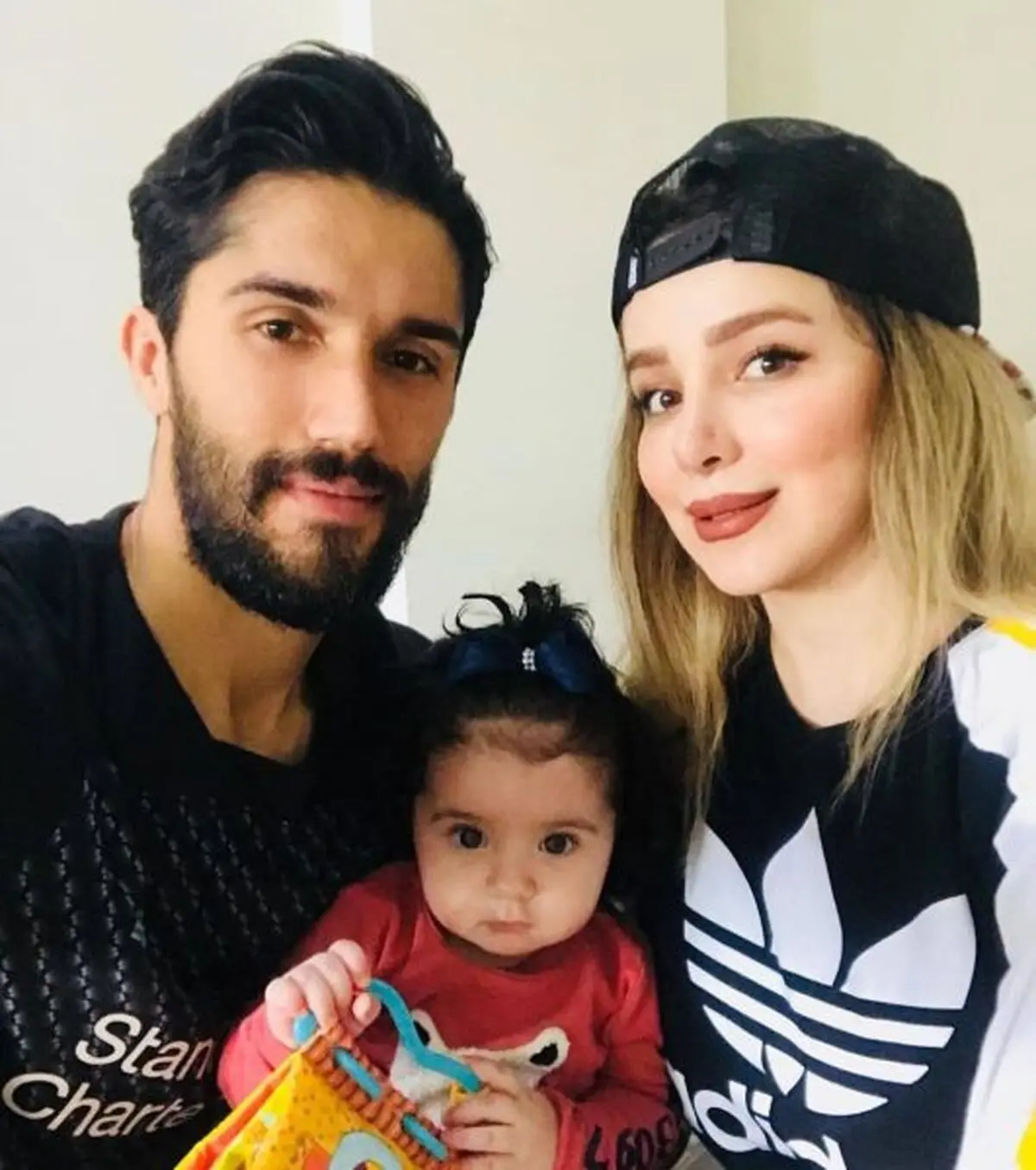عکس دیده نشده از همسر بازیکن استقلال