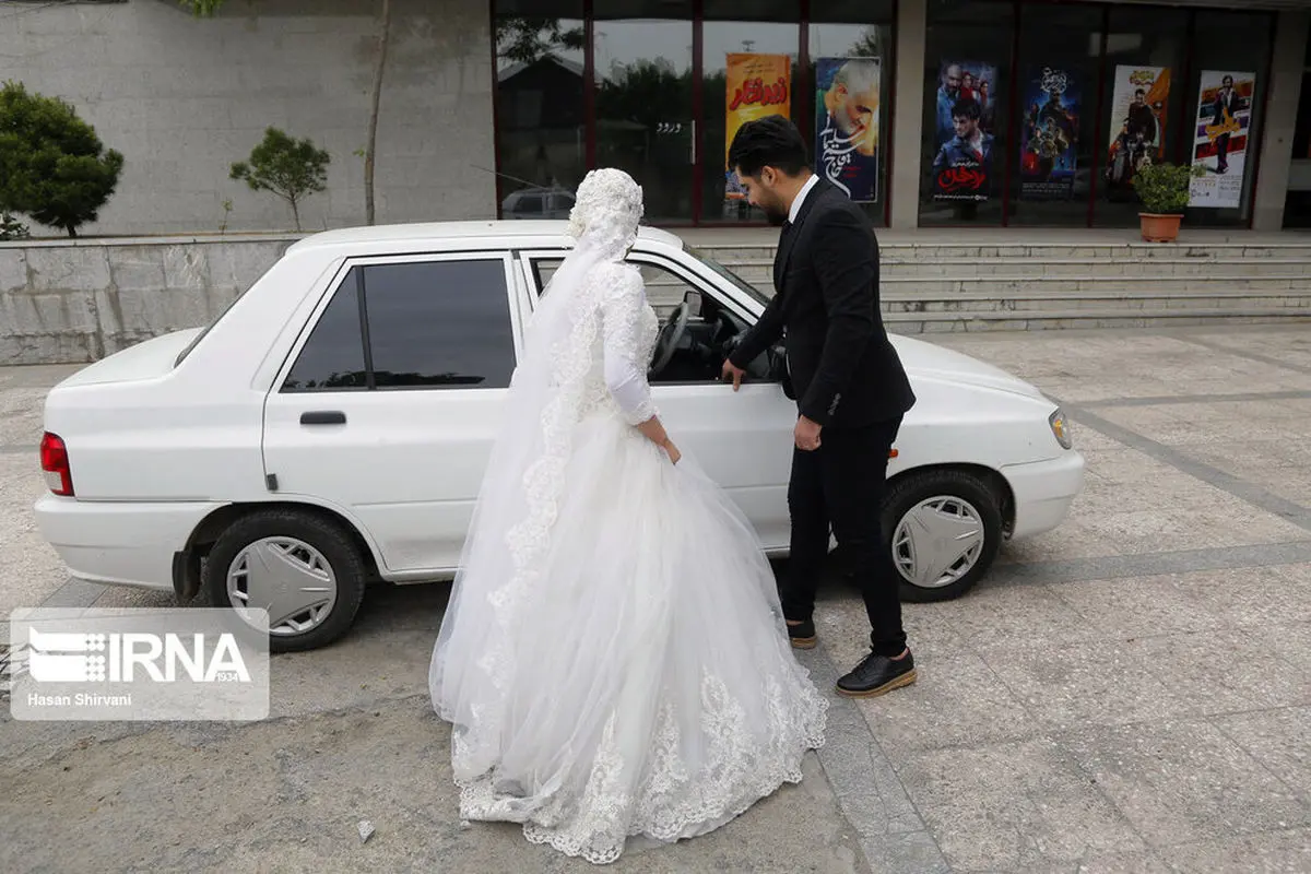 (تصاویر) «نسیم شوستری» پرستار معروفِ بخش کرونا عروسی کرد