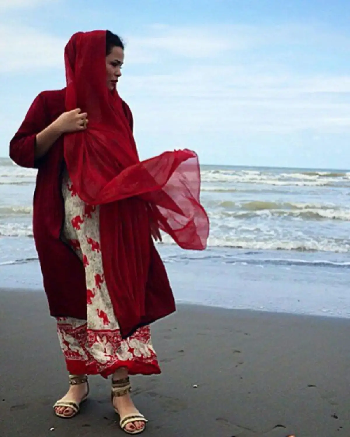bazigaran.zan.ir_1663496849_1