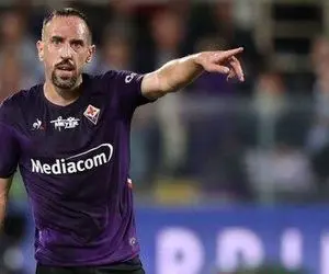 حریف استقلال به دنبال جذب ریبری