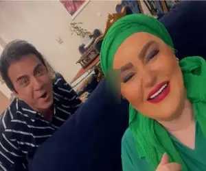 سکانس خندان/دل و قلوه مادر عمو پورنگ و نعیمه/میگه واسه مادر من معینه ای