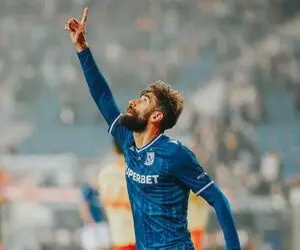 پرسپولیس همچنان به دنبال علی قلی زاده