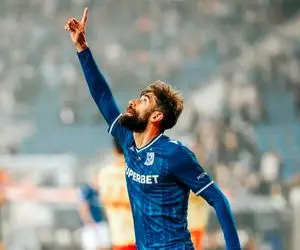 پرسپولیس همچنان به دنبال علی قلی زاده