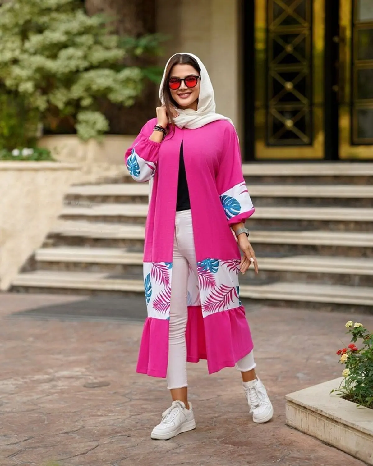 مانتو سرخابی