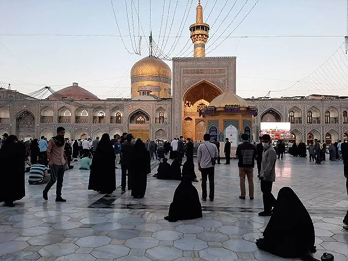 صحن‌های حرم مطهر رضوی بازگشایی شد