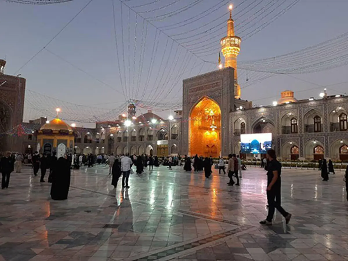 صحن‌های حرم مطهر رضوی بازگشایی شد