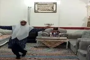 آواز شاد؛ مرد لباس ننه پوشید یه رقصی رفت انگار روح مادربزرگای قدیم تو وجودش حلول کرده
