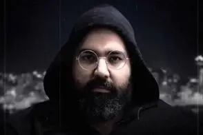 آواز مشهورا؛ رضا صادقی وسط کنسرتش با آوردن اسم شراره رخام سالنو ترکوند همه عاشقشنا