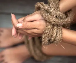 مرد پلید سمانه 21 ساله را ربود و یک هفته به او تجاوز کرد!