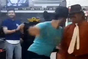 آواز شاد؛ طرف با یه من ریش اخم کنه آدم قبض روح میشه ولی رقصش خلافشو ثابت کرد چه بلده