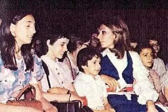 سفر به ایام قدیم؛ چموشی های مهلک فرح دیبا در دوران جوانی