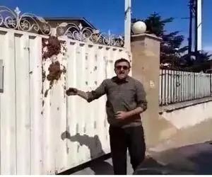 معلم کلاردشتی حقوق نگرفت «در» آموزش و پرورش را گل گرفت!