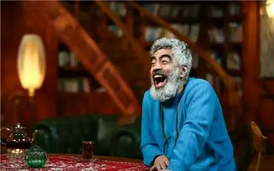 سکانس خندان/غلط دیکته ای سروش صحت آبرو براش نزاشت باعث شد به همه چیزش شک کنند