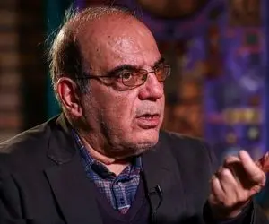 واکنش تند عباس عبدی به شعارها علیه ظریف در نماز جمعه