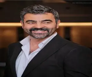 سکانس خندان؛ بهزاد خلج از شکستن سرش تو فیلم مجنون و بخیه خوردن دستش میگه غشیدن