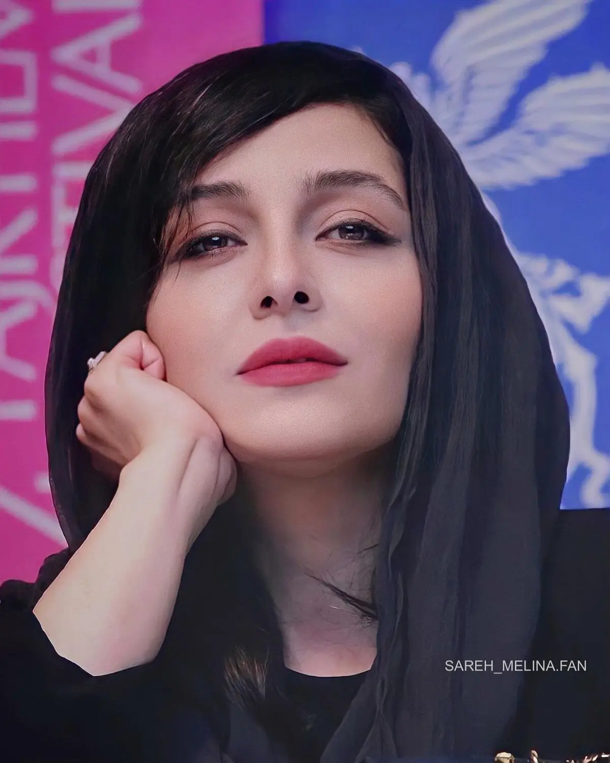ساره بیات.