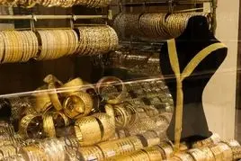 قیمت طلا امروز پنجشنبه 15 آبان 1404 / آیا ثبات فعلی سکوت قبل از طوفان بازار طلاست؟