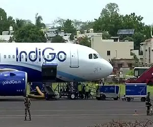 لغو ۳۰۰ پرواز هند به دلیل تهدید به بمب گذاری