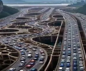 معماری خلاقانه؛ جاده ساختن کندویی زیرش خالیه خبری از پوسته زمین نیست دنیای تاریکیه