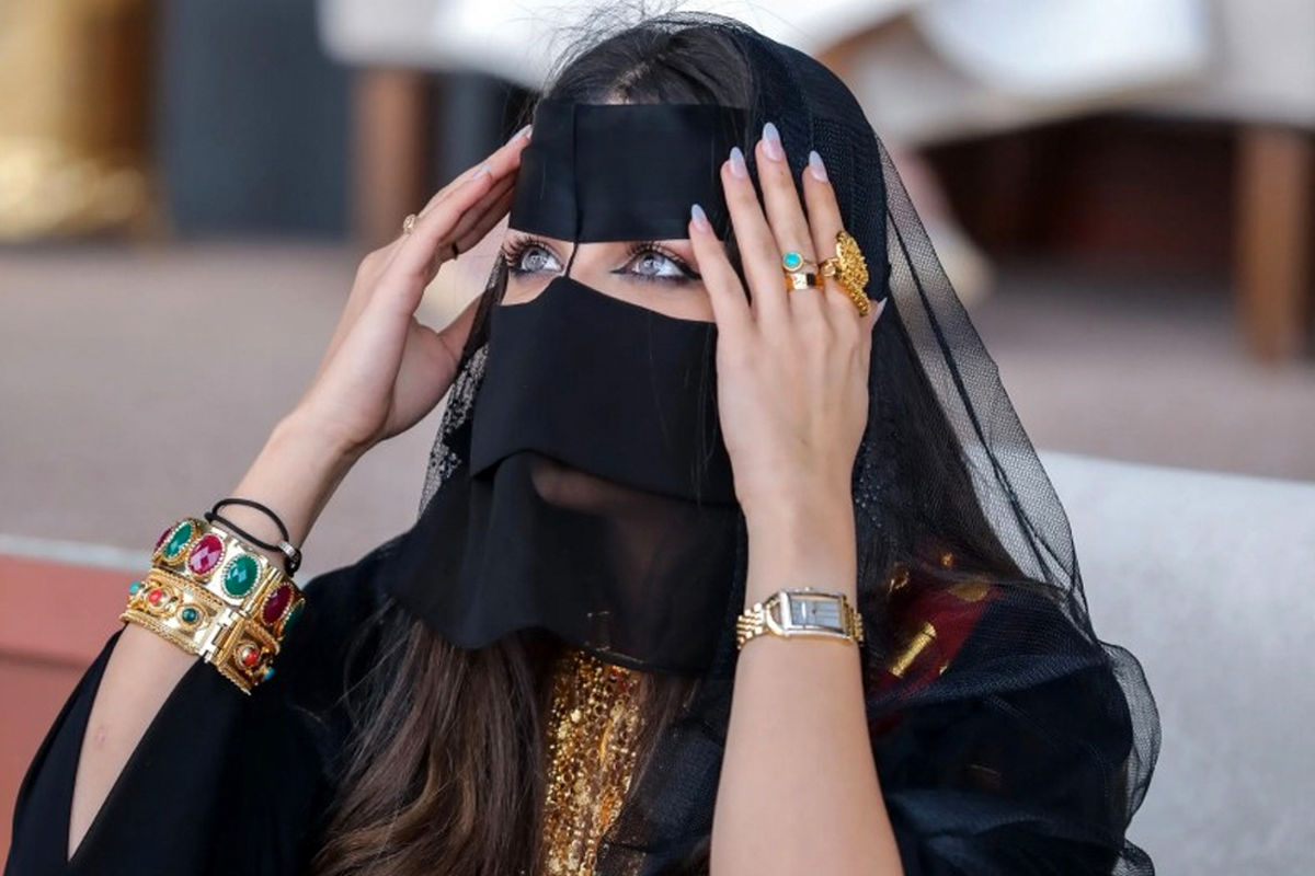 camel_festival_saudi_women_2