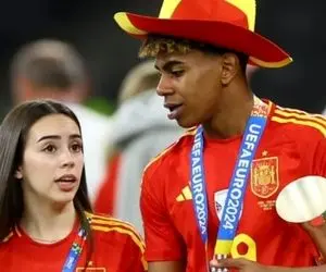 الکس پادیلا و ماجرای خیانت به لامینه یامال 