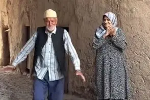 آواز خوشحالی؛ پیرمرد یهو از ذوقش جوری پا میشه کرمانجی میرقصه حاج خانومم همراهیش میکنه