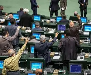 بیانیه نمایندگان مجلس؛ در کنار رهبر معظم انقلاب اسلامی ایستاده‌ایم