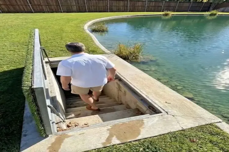 معماری خلاقانه؛ زیر استخر پناهگاه مخفی ساختن شیک بودنش کنار چه کیفی میده توش زندگی