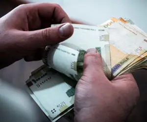 ۲ میلیون و ۸۰۰ هزارتومان حداقل حقوق کارمندان در سال 99