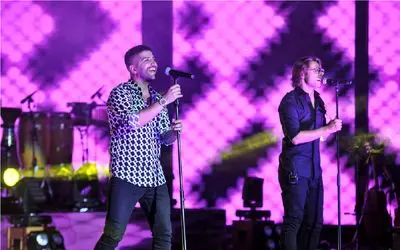 آواز احساسی/زانیار و ایهام با رفتنت یعنی مصیبت کل مردم سیدنی رو به گریه انداختن