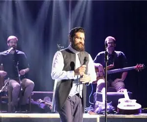 آواز شاد/ آسمون به این گپی علی زندوکیلی مردم رو از جاشون بلند کرد/شیرازیا ترکوندن