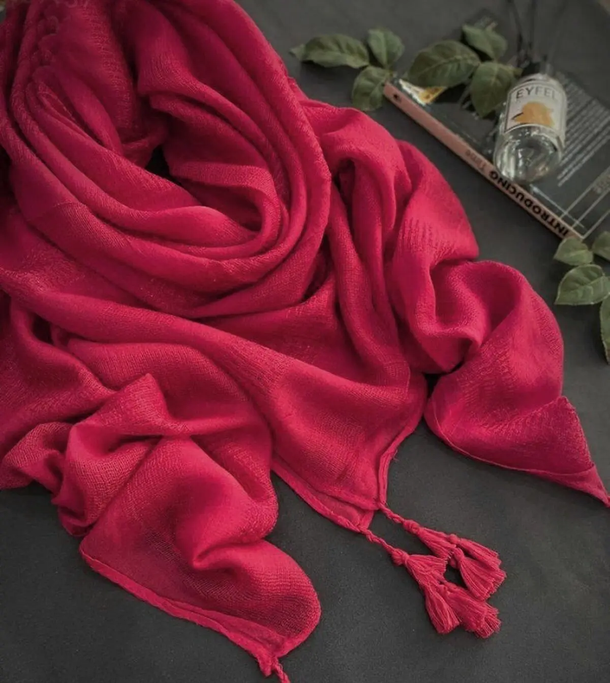 اکسسوری قرمز پرشین