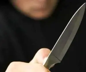 قمه‌کشی وحشتناک زن خشمگین در ابهر + ویدئو