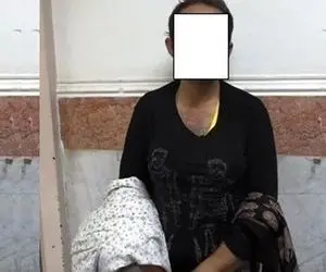 (عکس) این مرد با لباس زنانه وارد خانه مردان می شد!