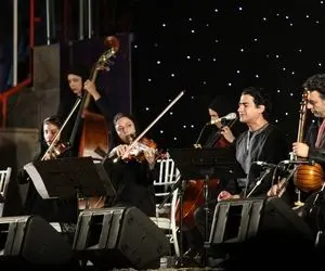 آواز بهشتی؛ وقتی همایون شجریان آهنگ خواننده اونور آبی اجرا میکنه بنازم به این حنجره