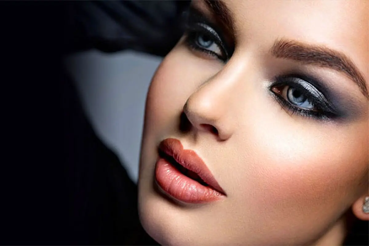 Smoky-makeup