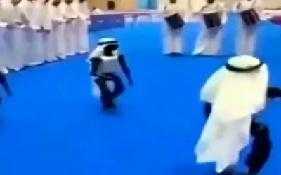 آواز شادیسم؛ عربا انقد پیشرفته شدن دیگه رباتاشونم عربی میرقصن بهتر از خودشون