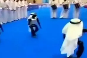 آواز شادیسم؛ عربا انقد پیشرفته شدن دیگه رباتاشونم عربی میرقصن بهتر از خودشون