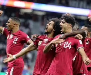 (عکس) هدیه عجیب یک هوادار قطری به اکرم عفیف!