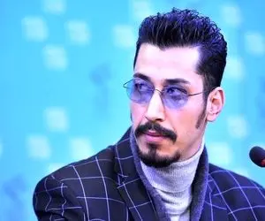 بهرام افشاری در آغوش دوقلوهای پایتخت