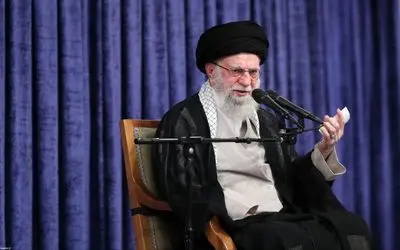 کسانی که می‌گویند چرا با آمریکا مذاکره مستقیم انجام نمی‌دهید ظاهربین هستند