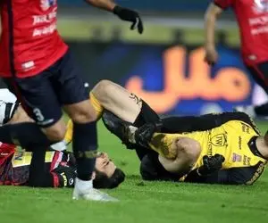 (عکس) زخم پرسپولیسی ها بر تن علیرضا حقیقی!