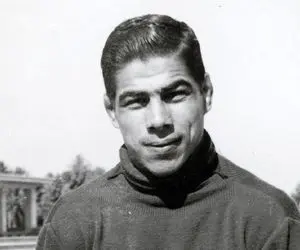 سفر به ایام قدیم نوروز 1338؛ شهناز و محمدرضا پهلوی در حال تماشای کشتی غلامرضا تختی