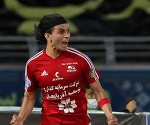 ستاره ملوان بازی با پرسپولیس را از دست داد