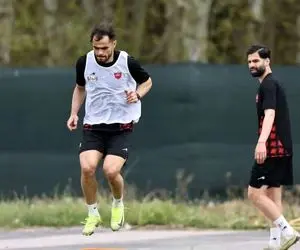 اوستون اورونوف چه مدت از پرسپولیس دور است؟