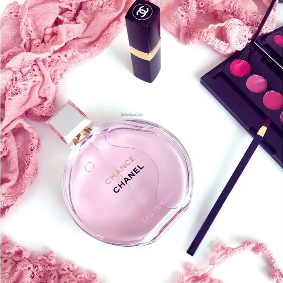 چه عطرهایی مناسب فصل بهارند؟
